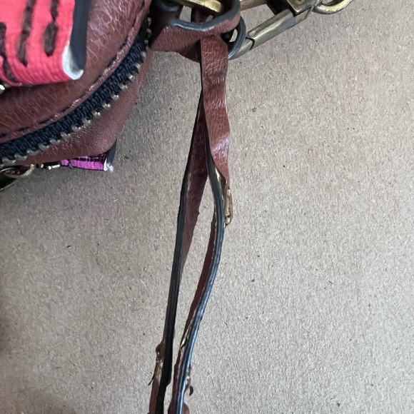 Fossil Coated Canvas Leather Trim  Chevron Campbell Triple Zip Crossbody Bag - Picture 10 of 16